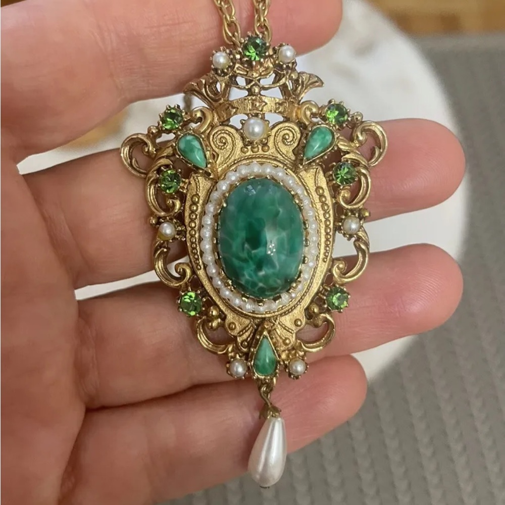 Gorgeous Signed Florenza Pendant Necklace